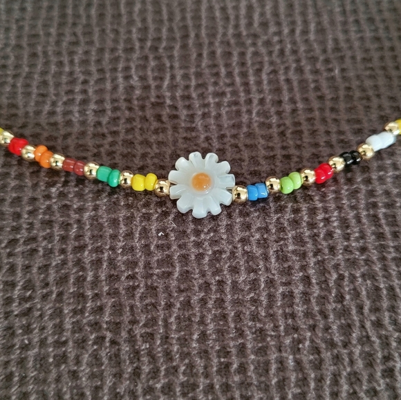 Gemelli👭 Rainbow🌈 Beads and Daisies🌼 Necklace - NWT - Picture 6 of 16